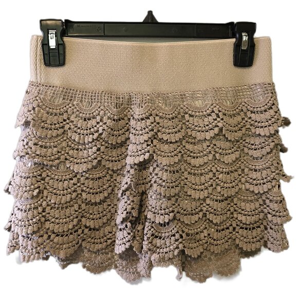Lot of 2 Womens Lace Shorts Beige Black Knit Lined Stretch Girly Cute Sz S - Picture 2 of 11